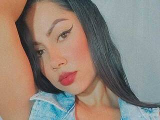 צ'אט וידאו ארוטי sweet-canelita