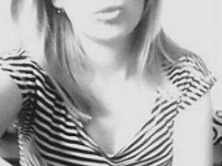 צ'אט וידאו ארוטי sweetal