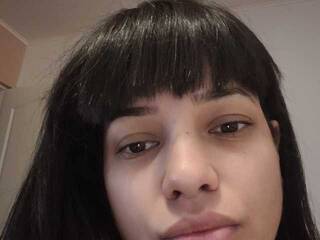 צ'אט וידאו ארוטי Sweetalessia2