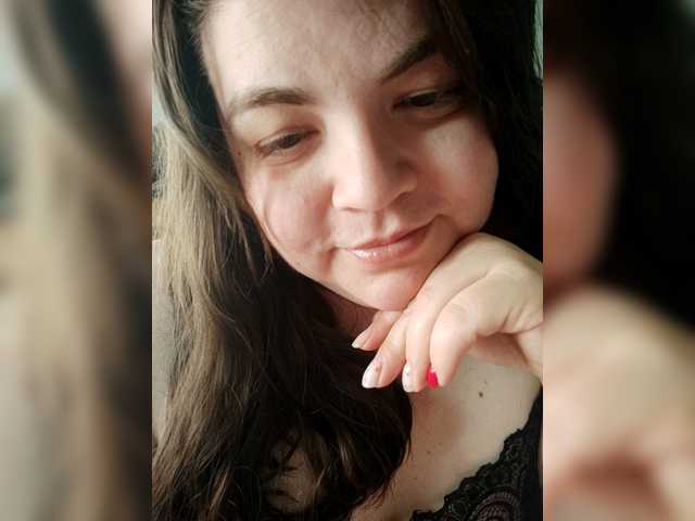 צילומי מסך משודרים SweetAndCurvy