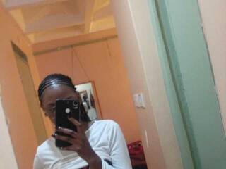 צ'אט וידאו ארוטי sweetangelar