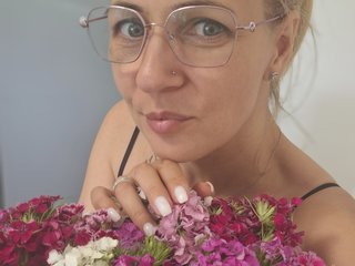 צ'אט וידאו ארוטי Sweetaniaa