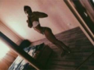 צ'אט וידאו ארוטי sweetannie