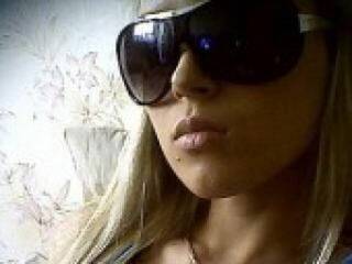 צ'אט וידאו ארוטי sweetdevil