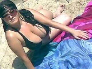 צ'אט וידאו ארוטי sweethelen