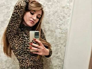 צ'אט וידאו ארוטי SweetHotBaby