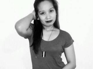 צ'אט וידאו ארוטי SweetJazmine