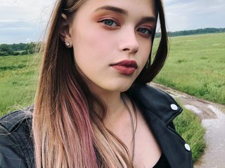 צ'אט וידאו ארוטי SweetKitten17