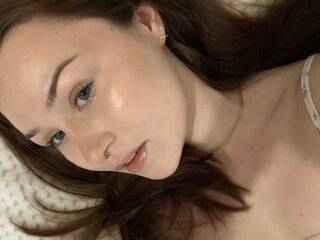 צ'אט וידאו ארוטי SweetLindan