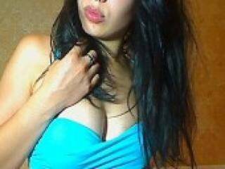 צ'אט וידאו ארוטי sweetmonika