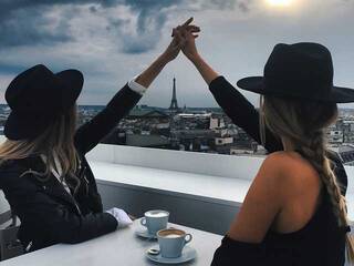 צ'אט וידאו ארוטי SweetRomanc