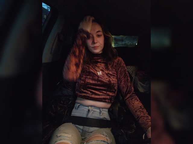 תמונות Sweetrubyrose Hi im ruby! Its my first day im super nervous. Suppiry me by tipping and i Will flash 500 we have 13 and 487 until goal. Vibrate me my lush is in!