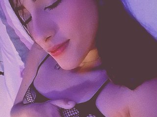 צ'אט וידאו ארוטי Sweetsahira