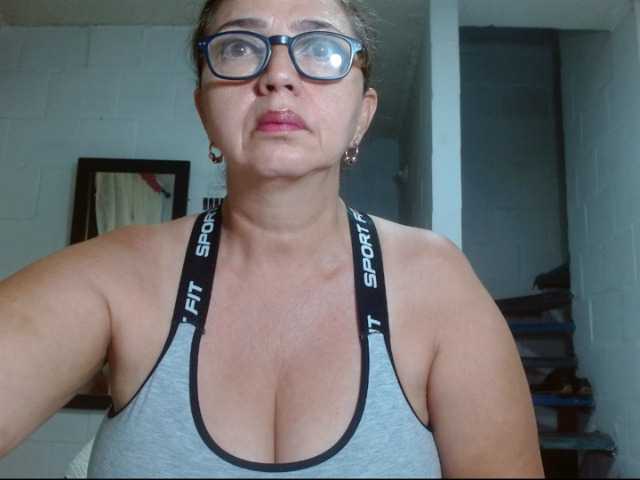 תמונות sweetthelmax welcome my loves!!!! enter the fantasy show mature latina with super big tits#naked total 165 tks#deep anal 95 tks#big ass natural 20tks#blow job 45 tks#squirts or cum 180tks