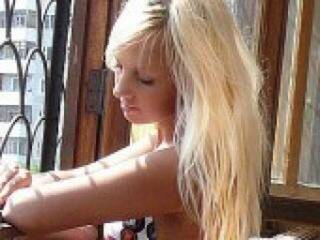 צ'אט וידאו ארוטי sweetvikka