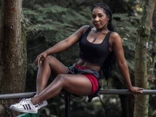 צ'אט וידאו ארוטי TaniaReagan