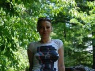 צ'אט וידאו ארוטי tanisha4u