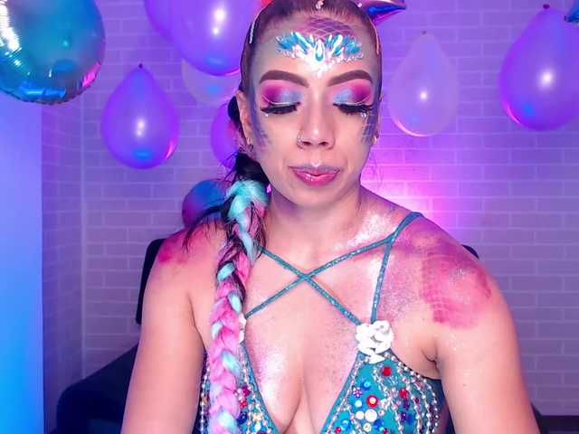 צילומי מסך משודרים TaraFisherX