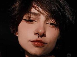 צ'אט וידאו ארוטי TaraJacobs