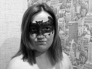 צ'אט וידאו ארוטי TarnessaShow