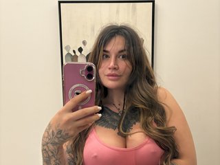 צ'אט וידאו ארוטי Tattoogirlalina