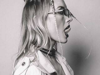 צ'אט וידאו ארוטי technobabe