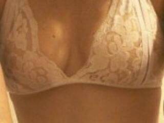 צ'אט וידאו ארוטי tellove