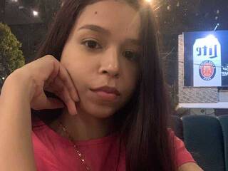 צ'אט וידאו ארוטי Tenshi000