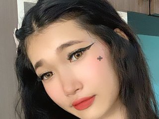 צ'אט וידאו ארוטי ThaiMasseuse18