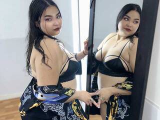 צ'אט וידאו ארוטי thaliaa69