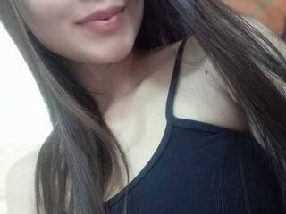 צ'אט וידאו ארוטי thamara-19