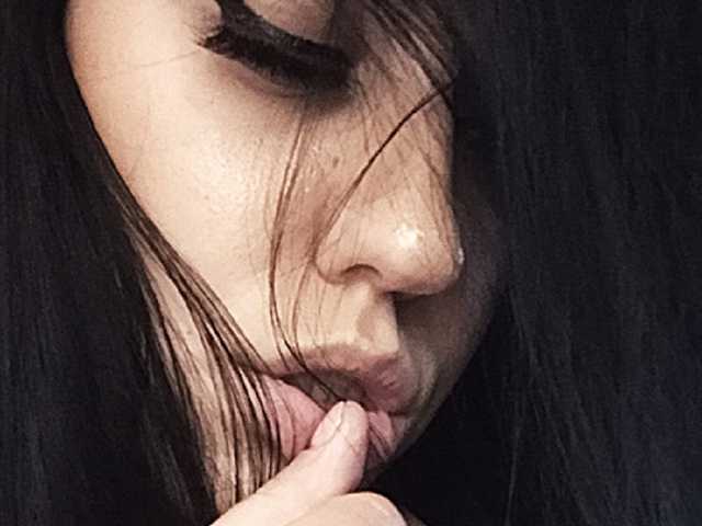 תמונה של הפרופיל The-Hard-Kiss