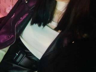 צ'אט וידאו ארוטי ThelmaHettie