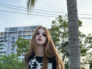 צ'אט וידאו ארוטי ThreeHannahhh