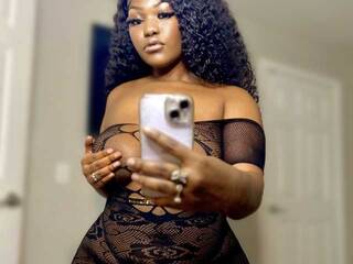 צ'אט וידאו ארוטי Throatgoddess1