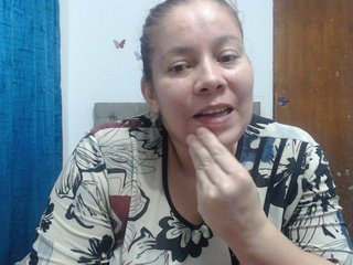 צ'אט וידאו ארוטי tiffa1hot