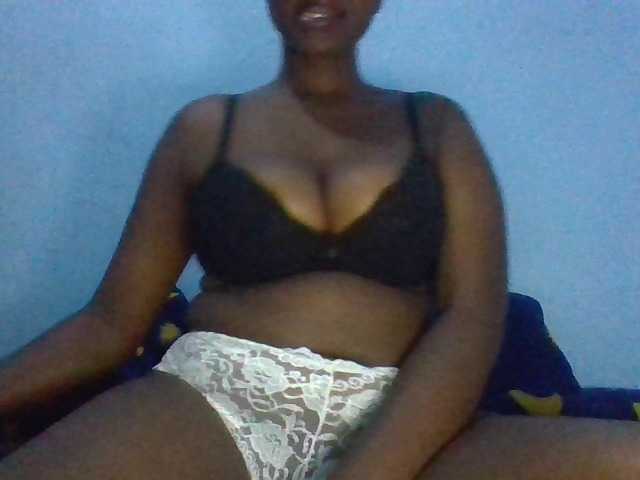 צילומי מסך משודרים Tightpussy22