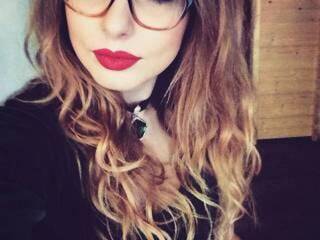 צ'אט וידאו ארוטי tinamelisa