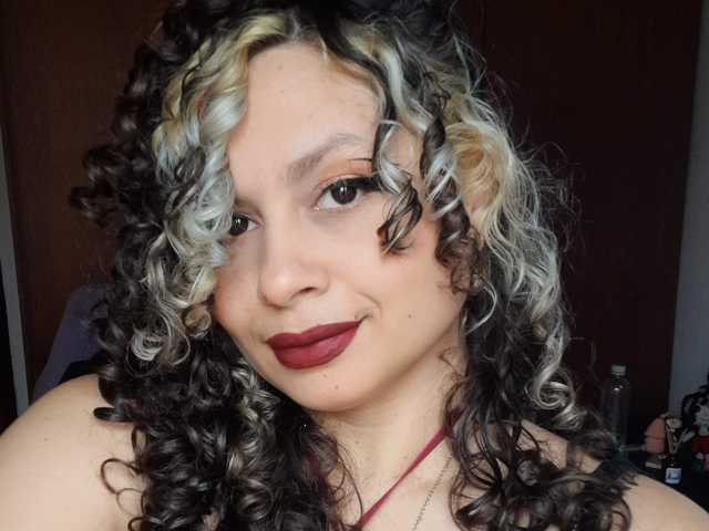 תמונה של הפרופיל Tinaqueen1