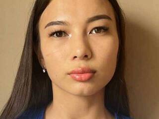 צ'אט וידאו ארוטי TinyAlove