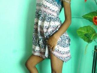 צ'אט וידאו ארוטי tinychloe