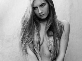 צ'אט וידאו ארוטי Eleo_and_Mish