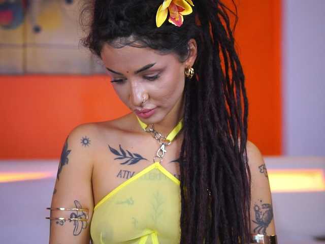 צילומי מסך משודרים TishAngel