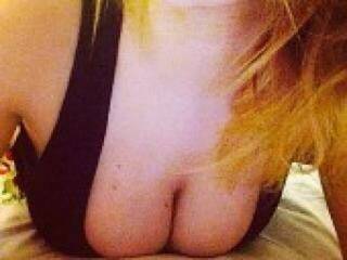 צ'אט וידאו ארוטי titsbaaby