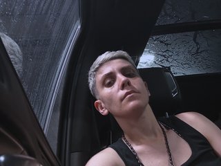צ'אט וידאו ארוטי TomboygirlKS