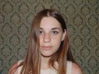 צ'אט וידאו ארוטי toriblack11