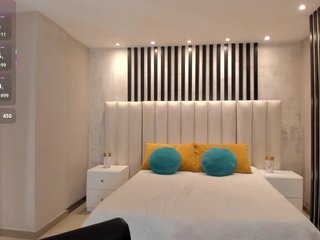 צ'אט וידאו ארוטי ToriCross