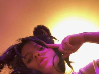 צ'אט וידאו ארוטי ToriNori