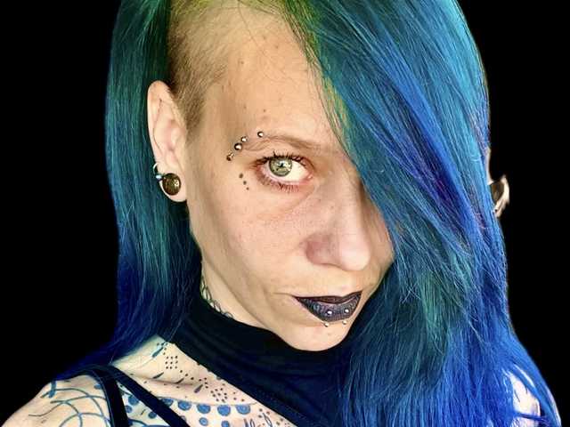 תמונה של הפרופיל ToxicDoll