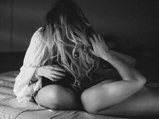 צ'אט וידאו ארוטי AryaStark1